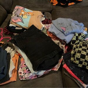 GIRLS CLOTHES BUNDLE